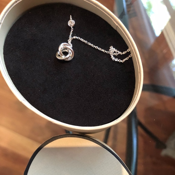 Links of London silver knot necklace - Picture 2 of 2